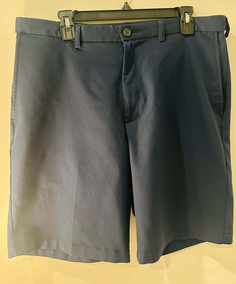 IZOD Cool 18 Pro Shorts Size 36 Navy Blue Golf Chino